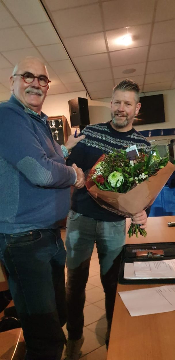 Organisatie Darttoernooi dankt Supportersvereniging Blauw Wit