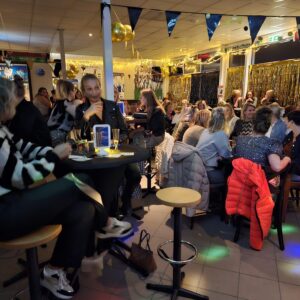2024-10-11 vr. ESC Bingo Night Glitter & Glamour te Elburg -36 — Elburger SC