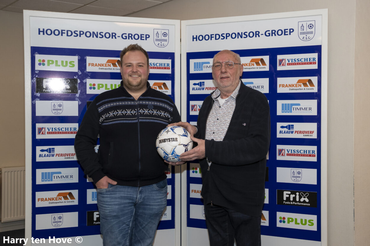Blaauw Perioverf sponsor wedstrijdbal derby ESC 1 – DSV’61 1