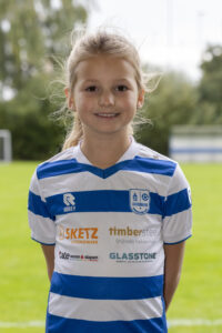 Esra Augustin - JO7-1