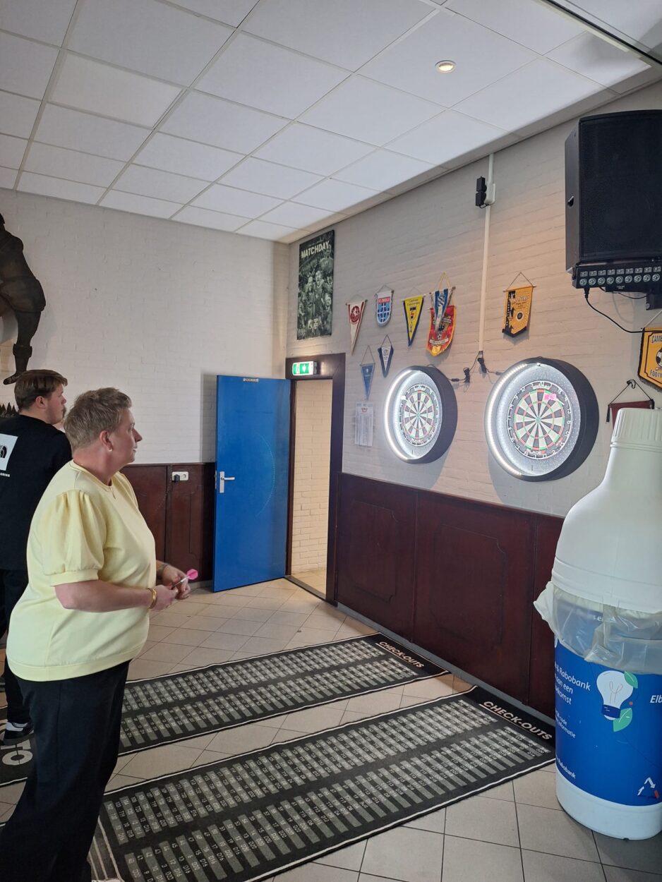 Nieuwe dartborden voor de Elburger Sportclub